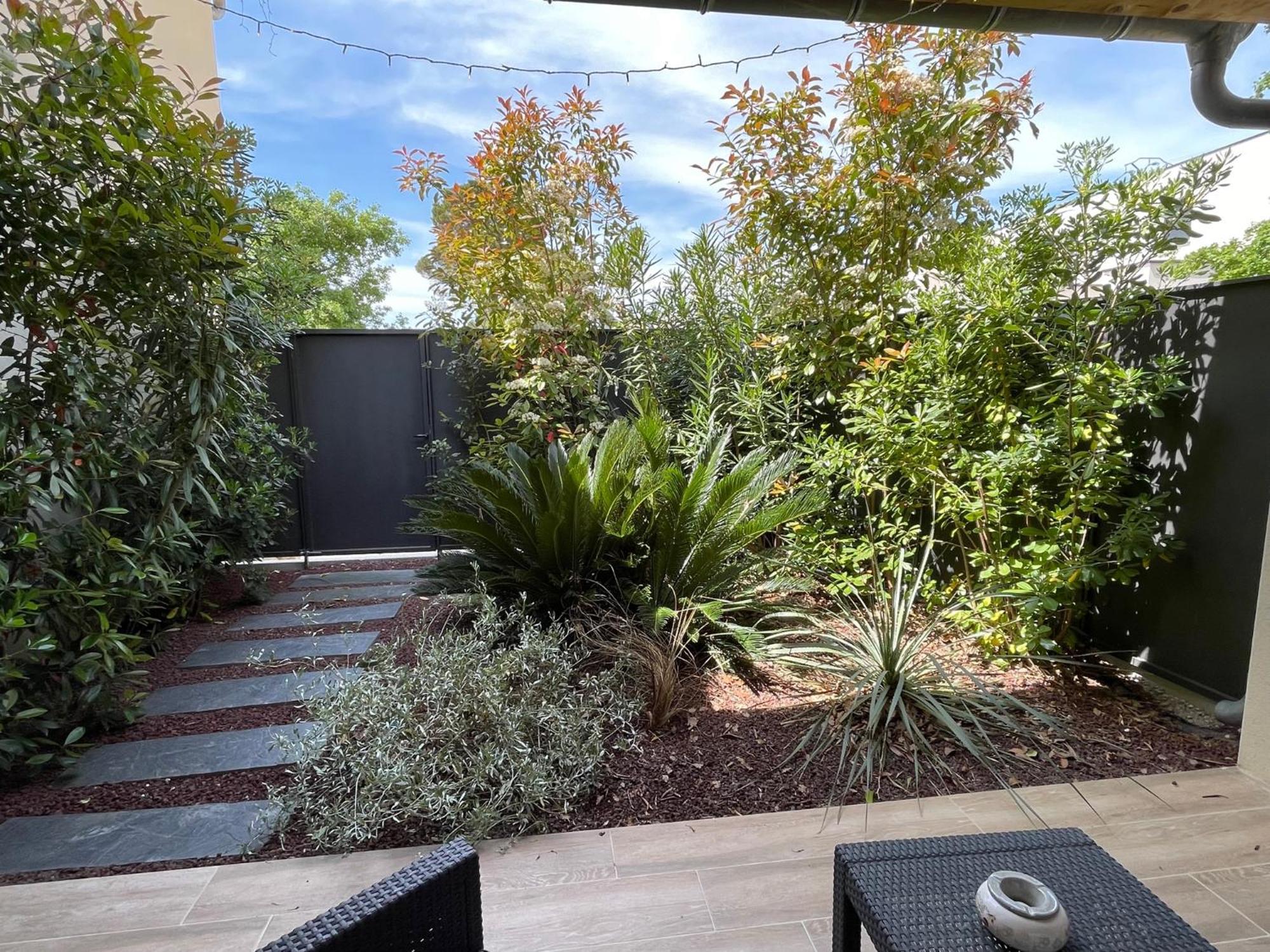 Villa Les Jardins Du Castelas - Piscines, Jardins Et Spas Privatifs *