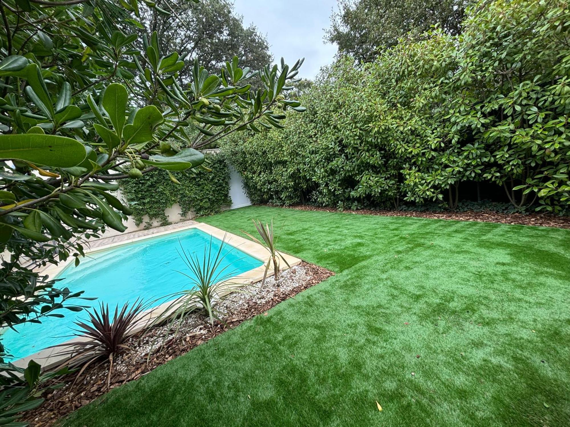 Les Jardins Du Castelas - Piscines, Jardins Et Spas Privatifs Villa
